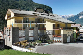  Hotel Bellevue  Канацеи